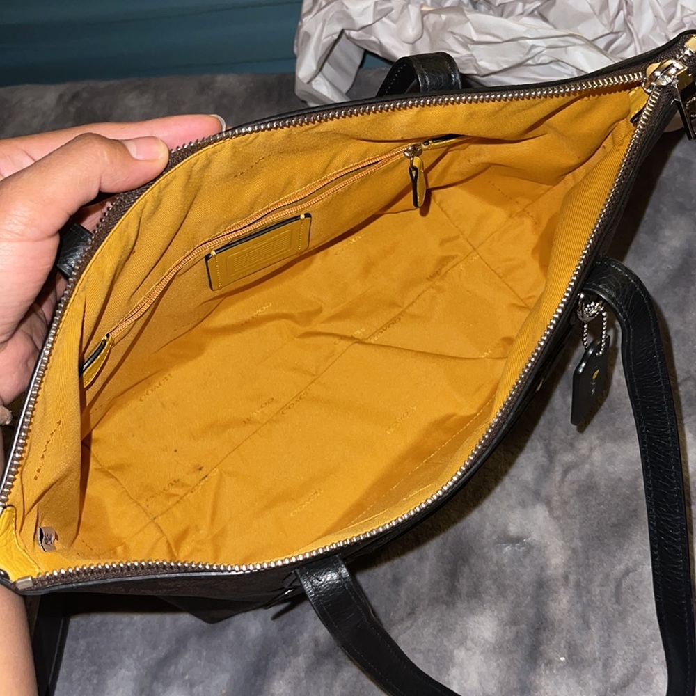 Limited Edition Coach Taxi Bag - Picture 11 of 16